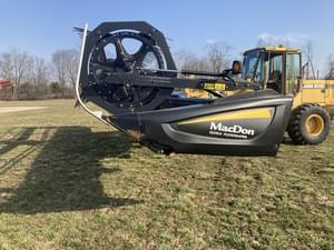 2014 MacDon FD75S Image