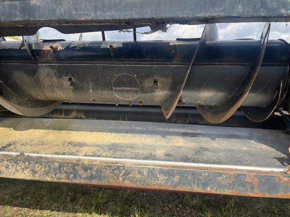 Image of MacDon FD75-40 equipment image 3