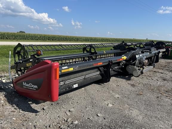 Image of MacDon FD75S equipment image 1