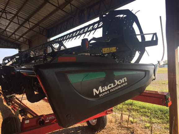 Main image MacDon FD75S