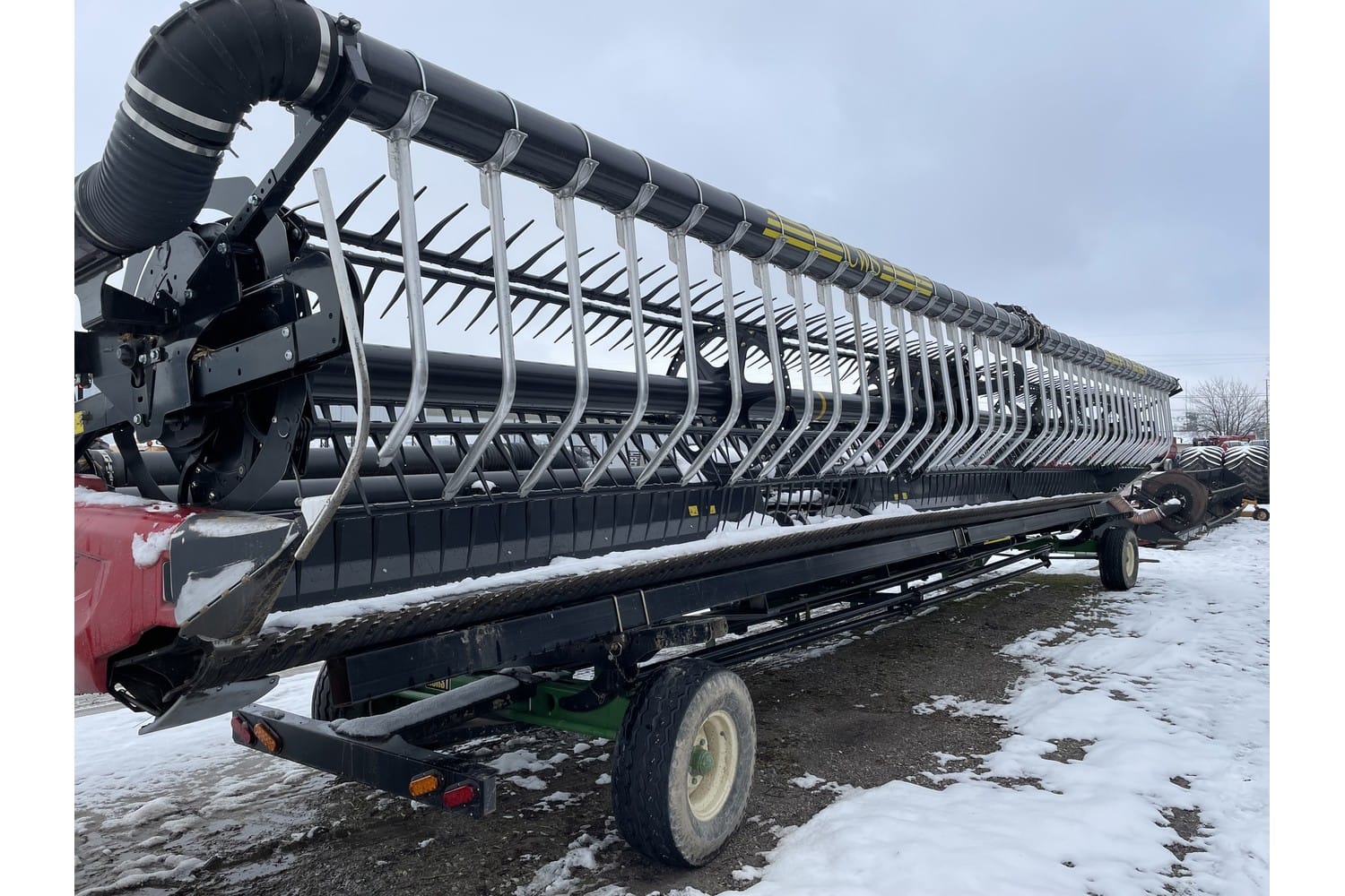 2014 MacDon FD75S Equipment Image0