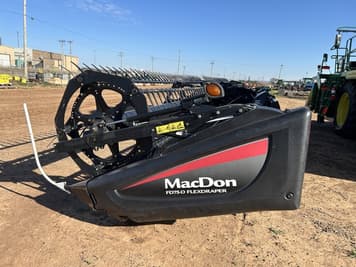 Main image MacDon FD75D