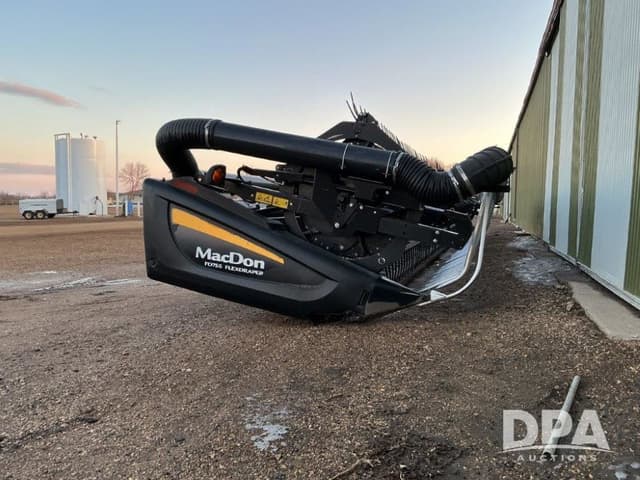 Image of MacDon FD75S equipment image 2