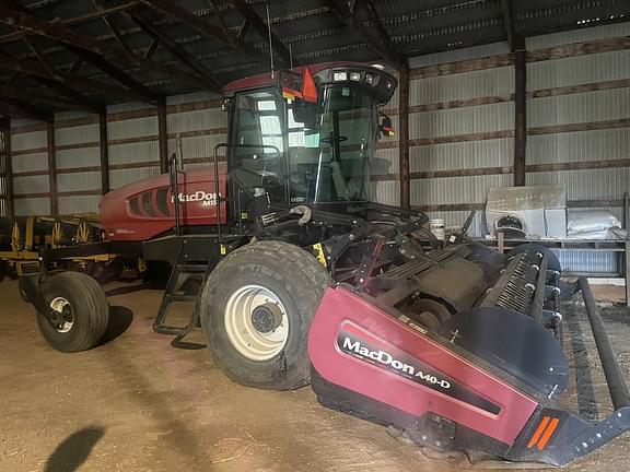 2014 MacDon M155 Equipment Image0