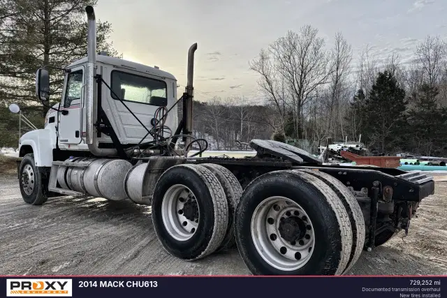Image of Mack CHU613 equipment image 1