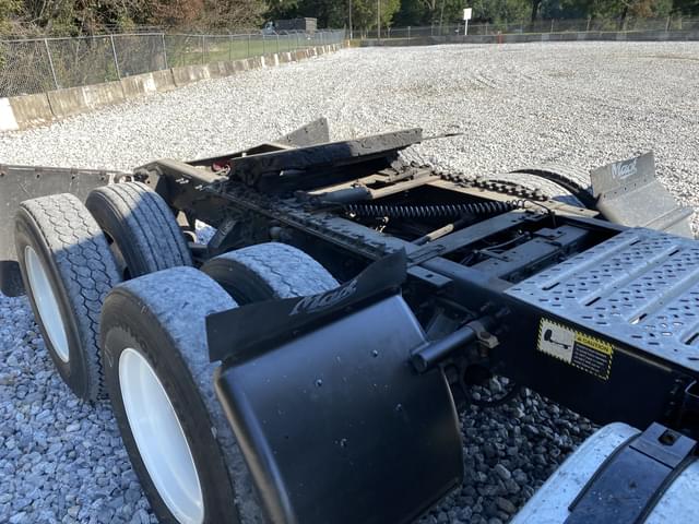 Image of Mack CXU613 equipment image 4