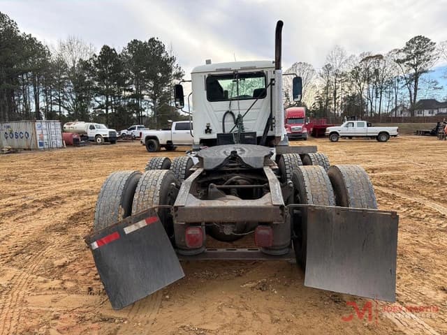 Image of Mack CXU613 equipment image 3