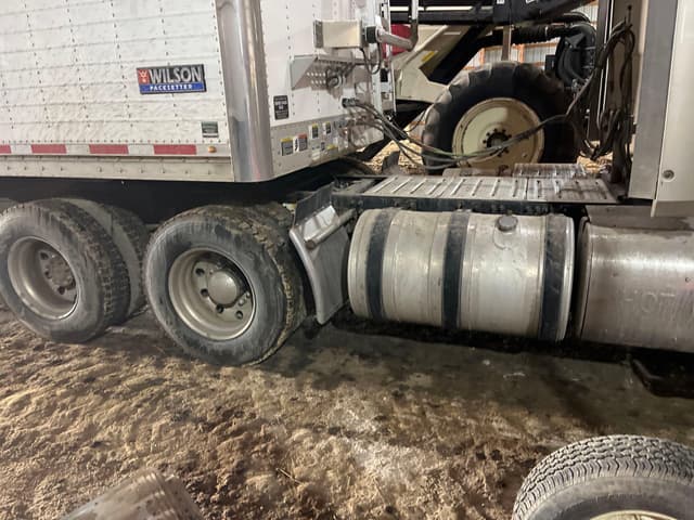 Image of Mack CXU613 equipment image 3