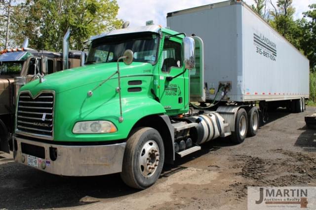 Image of Mack CXU613 equipment image 1