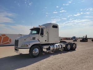 2014 Mack CXU613 Image