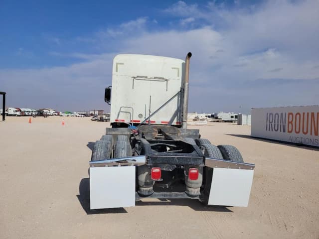 Image of Mack CXU613 equipment image 3