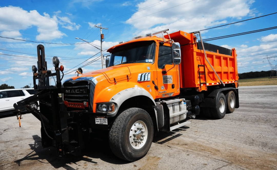 Image of Mack Granite GU713 Primary image