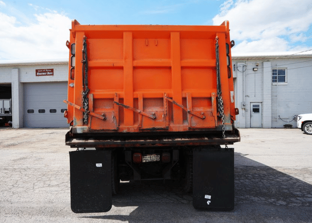 Image of Mack Granite GU713 equipment image 3