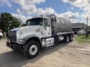 2014 Mack GU713 Image