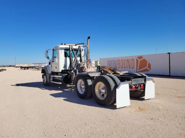 Image of Mack GU713 equipment image 2