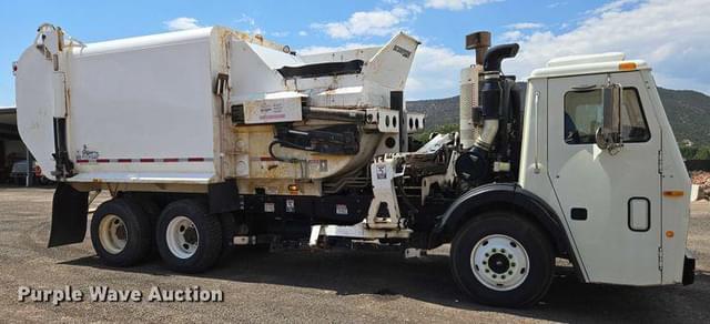 Image of Mack LEU613 equipment image 3