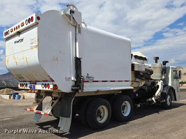 Image of Mack LEU613 equipment image 4
