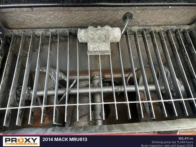 Image of Mack MRU613 equipment image 2