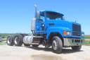 2014 Mack Pinnacle CHU613 Image