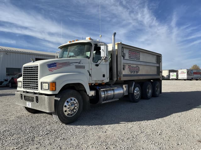 Image of Mack Pinnacle CHU613 equipment image 2