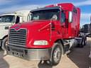 2014 Mack Pinnacle CHU613 Image