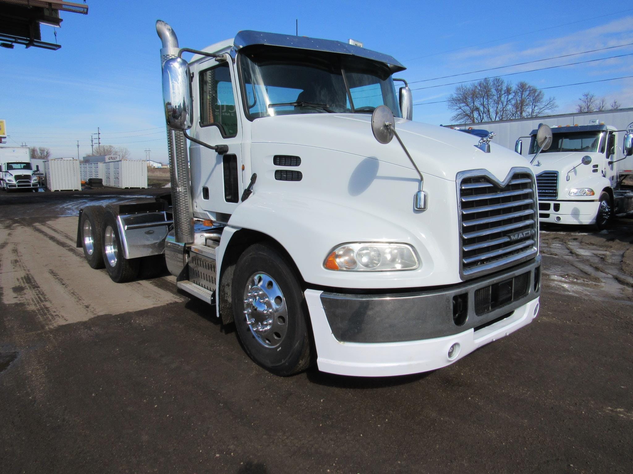 2014 Mack Pinnacle CXU613 Equipment Image0