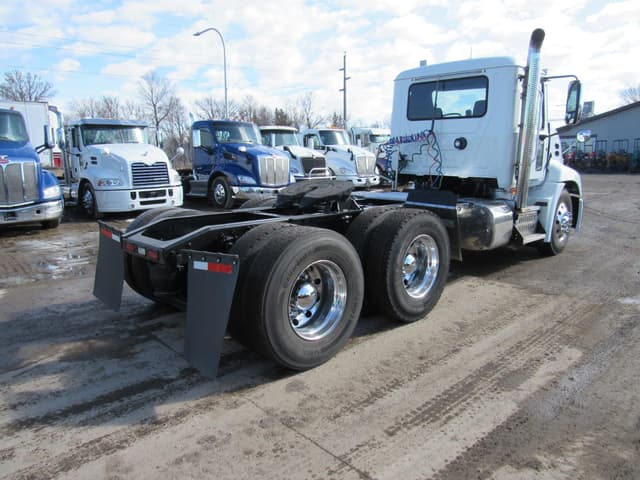 Image of Mack Pinnacle CXU613 equipment image 2