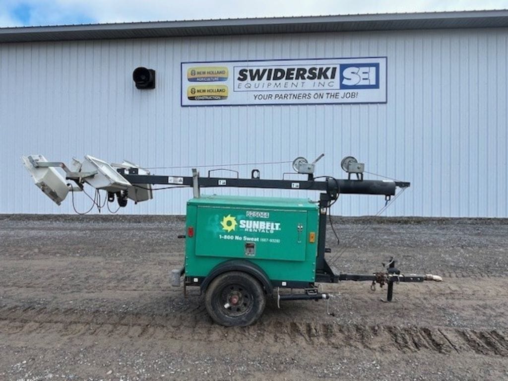 2014 Magnum MLT3060K-01 Equipment Image0