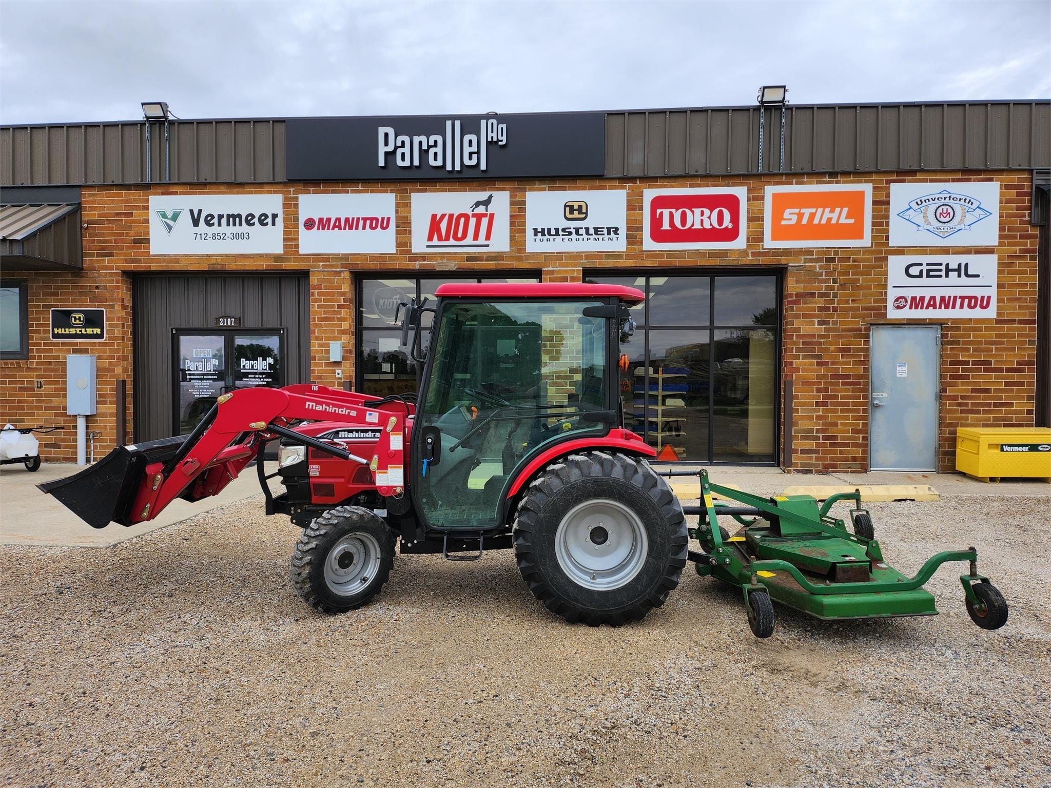 Main image Mahindra 3616