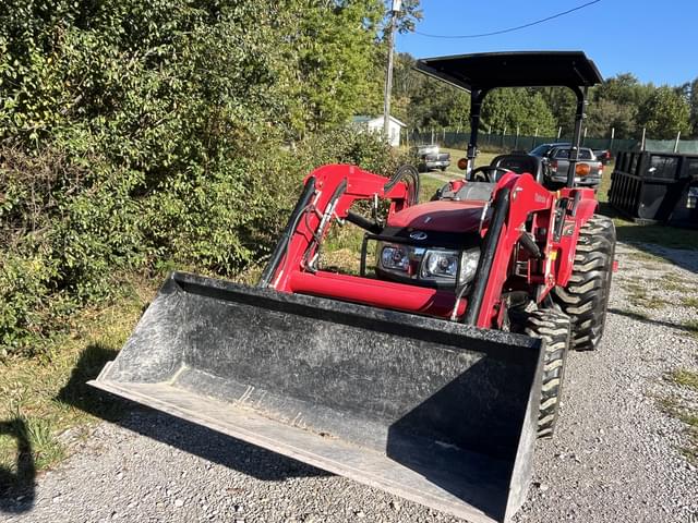 Image of Mahindra 3616 equipment image 2