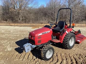 Main image Mahindra 2015