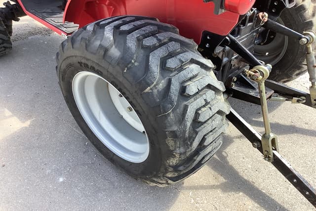 Image of Mahindra Max 22 equipment image 4