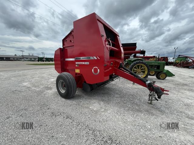 Image of Massey Ferguson 1745 equipment image 2