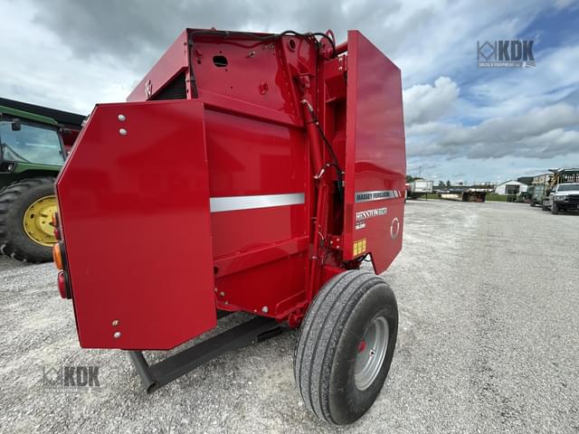 Image of Massey Ferguson 1745 equipment image 3