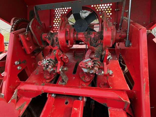 Image of Massey Ferguson 1840 equipment image 3