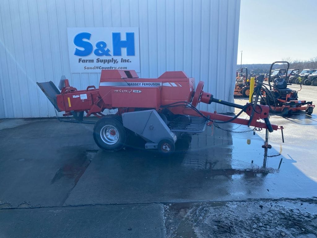 2014 Massey Ferguson 1841 Equipment Image0