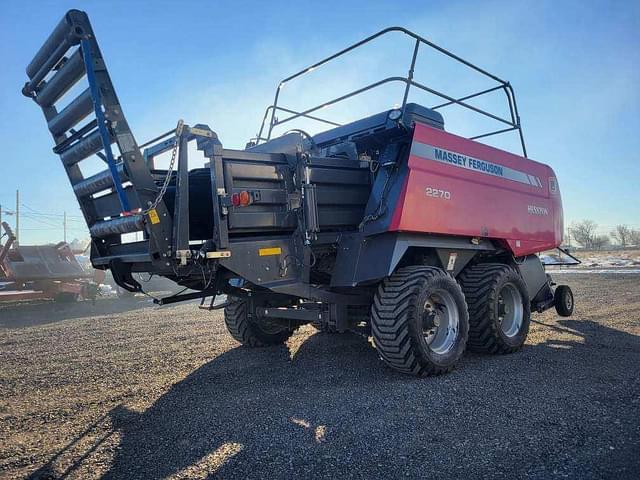 Image of Massey Ferguson 2270 equipment image 2