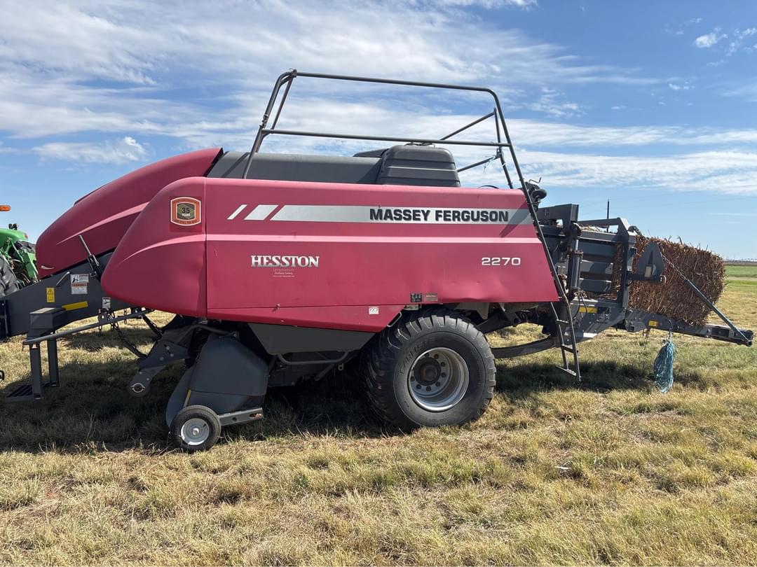 Image of Massey Ferguson 2270 Image 0