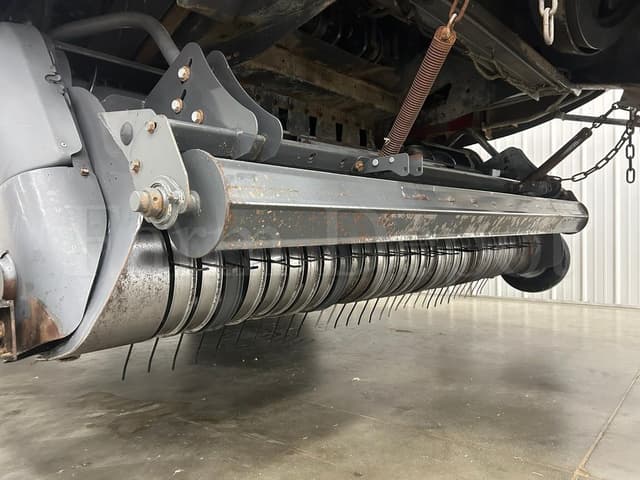 Image of Massey Ferguson 2270 equipment image 4