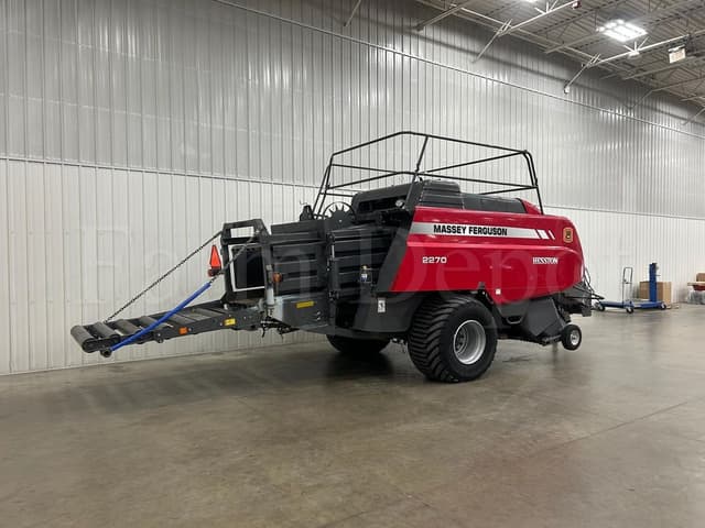 Image of Massey Ferguson 2270 equipment image 1