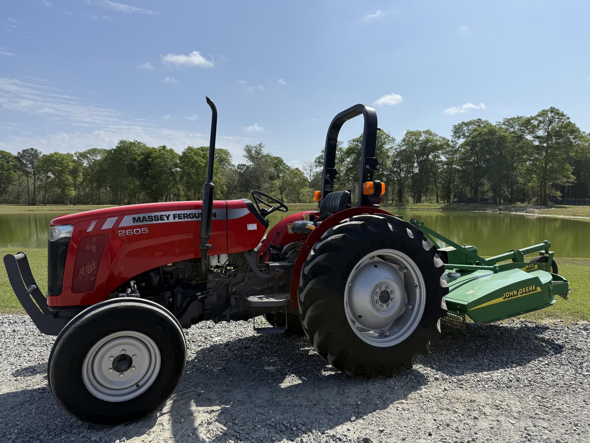 2014 Massey Ferguson 2605 Equipment Image0