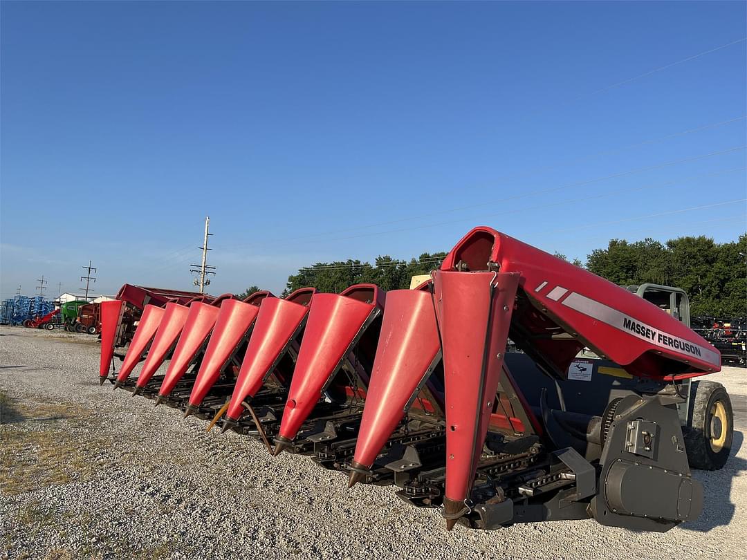 Image of Massey Ferguson 3000 Image 0