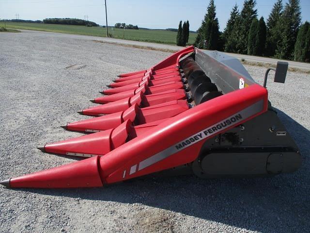 Image of Massey Ferguson 3000 equipment image 4