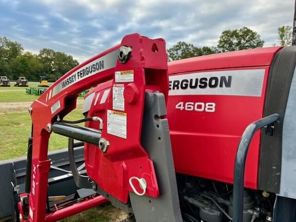 Image of Massey Ferguson 4608 equipment image 4