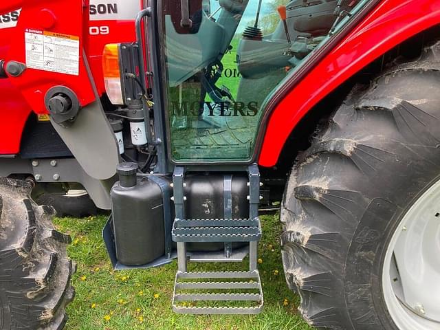Thumbnail image Massey Ferguson 4609 5