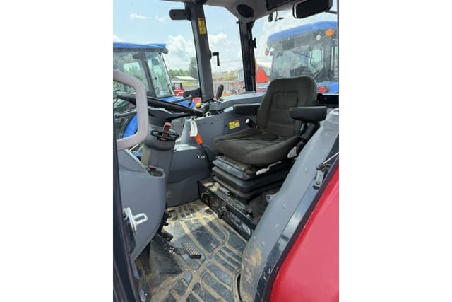 Image of Massey Ferguson 4609 equipment image 2