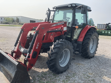 Main image Massey Ferguson 5610