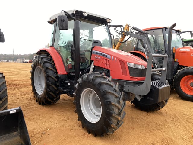 Image of Massey Ferguson 5612 equipment image 3