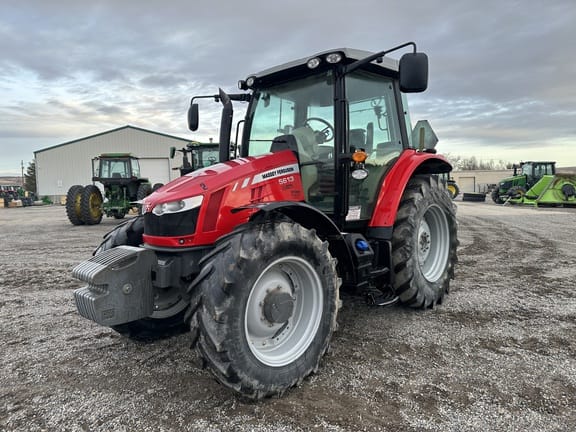 2014 Massey Ferguson 5613 Equipment Image0