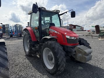 Main image Massey Ferguson 5613